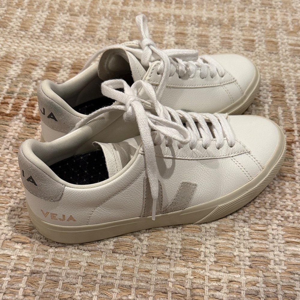 Veja White and Cream Women’s Sneakers. Size 5. With Superfeet Insole.